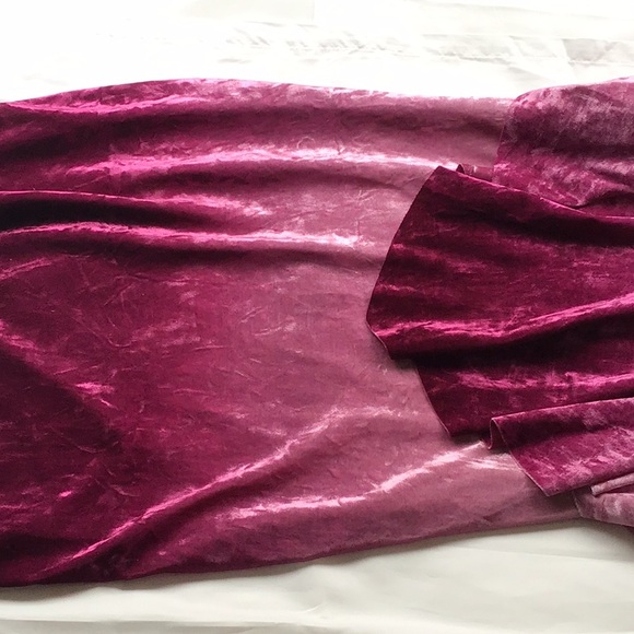 Ombré Crushed Velvet Dress - Picture 5 of 8